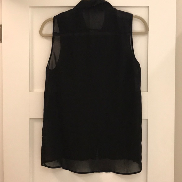 Zara Light Sleeveless Blouse - Picture 5 of 5